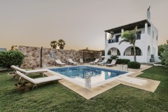 Villa-Deep-Blue69-1500x998-1