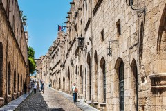 Rhodes-001-old-town-dromos-ipoton-0050-845x600-1